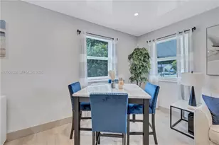 1390 NE 150th St, Miami, FL 33161 - Photo 3