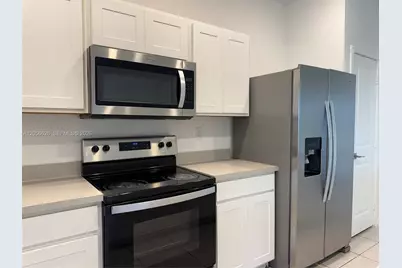 721 SW 11th St, Florida City, FL 33034 - Photo 5