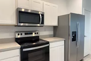 721 SW 11th St, Florida City, FL 33034 - Photo 5