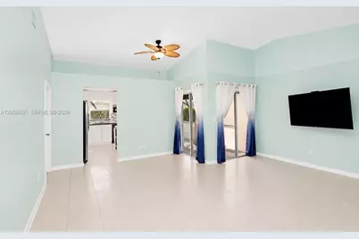 527 SE 21st Dr, Homestead, FL 33033 - Photo 3