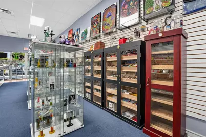 Smoke Shop For Sale in Tamiami, Kendall, FL 33184 - Photo 13