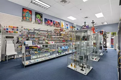 Smoke Shop For Sale in Tamiami, Kendall, FL 33184 - Photo 7