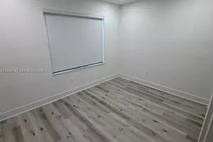 7865 NW 104th Ave, Doral, FL 33178 - Photo 13