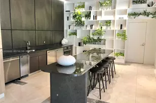 55 SW 9th St, Miami, FL 33130 - Photo 19
