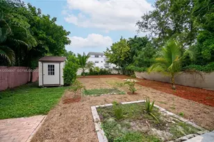2241 Madison St, Hollywood, FL 33020 - Photo 17