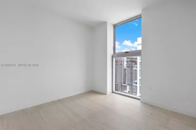 77 SE 5th St #4106, Miami, FL 33131 - Photo 13