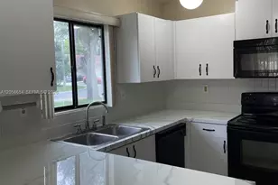 308 Bishop Rd, North Lauderdale, FL 33068 - Photo 3