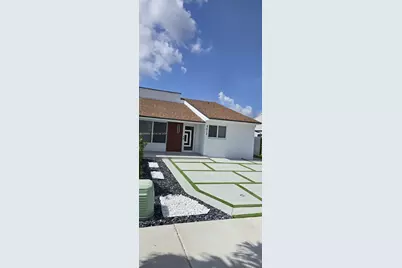 9612 Grand Canal Dr, Miami, FL 33174 - Photo 3