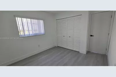 9612 Grand Canal Dr, Miami, FL 33174 - Photo 23
