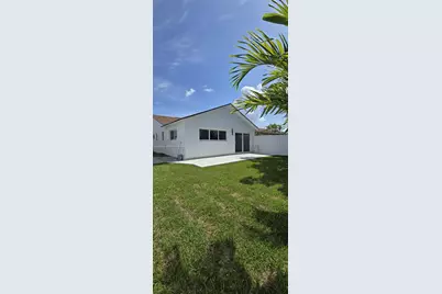 9612 Grand Canal Dr, Miami, FL 33174 - Photo 35