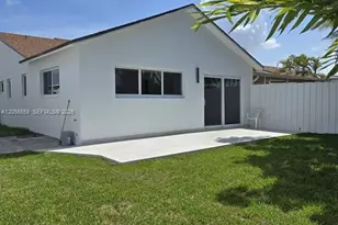 9612 Grand Canal Dr, Miami, FL 33174 - Photo 35