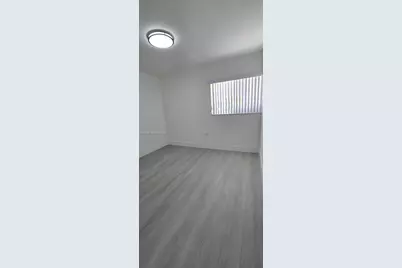 9612 Grand Canal Dr, Miami, FL 33174 - Photo 29