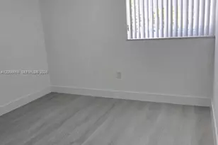 9612 Grand Canal Dr, Miami, FL 33174 - Photo 29