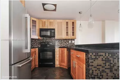 600 NE 36 St #1817, Miami, FL 33137 - Photo 3