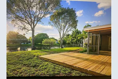 5231 SW 89th Ave, Cooper City, FL 33328 - Photo 3