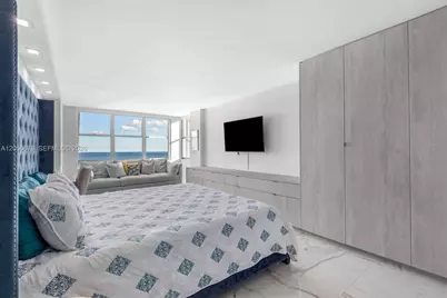 6039 Collins Ave #1527, Miami Beach, FL 33140 - Photo 13