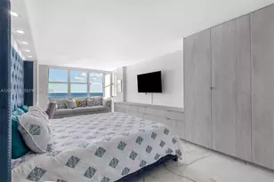 6039 Collins Ave, Miami Beach, FL 33140 - Photo 13