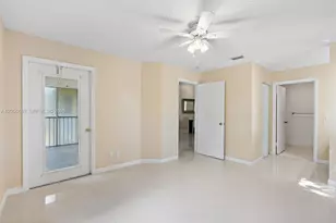 927 Coral Club Dr, Coral Springs, FL 33071 - Photo 23