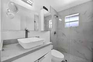 3231 SW 25th St, Miami, FL 33133 - Photo 23