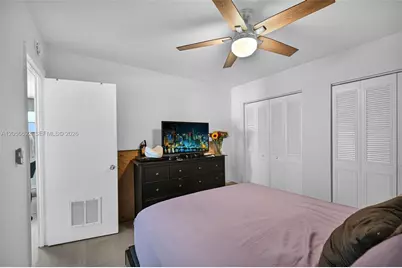 3231 SW 25th St, Miami, FL 33133 - Photo 21