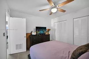 3231 SW 25th St, Miami, FL 33133 - Photo 21