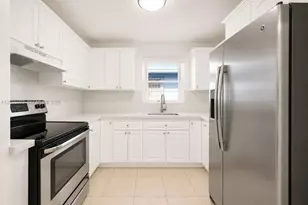 3231 SW 25th St, Miami, FL 33133 - Photo 37
