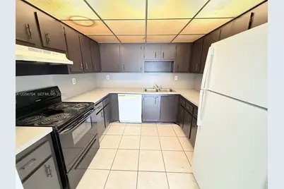 3100 Coral Springs Dr #2B, Coral Springs, FL 33065 - Photo 3