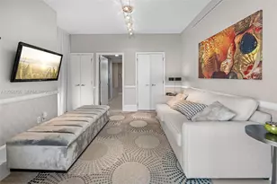 6899 Collins Ave, Miami Beach, FL 33141 - Photo 19