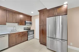 4848 NW 24th Ct, Lauderdale Lakes, FL 33313 - Photo 5