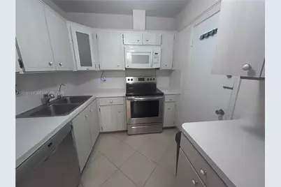 5700 NE 22nd Way #324, Fort Lauderdale, FL 33308 - Photo 1