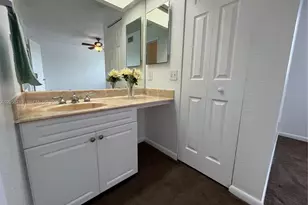 895 Crystal Lake Dr, Deerfield Beach, FL 33064 - Photo 17