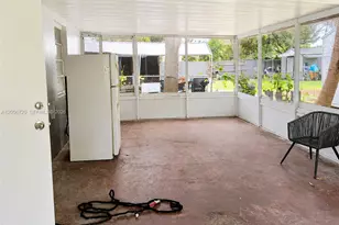 740 NW 130th St, North Miami, FL 33168 - Photo 9