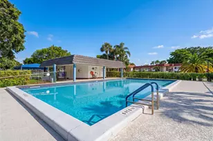 681 S Hollybrook Dr, Pembroke Pines, FL 33025 - Photo 23