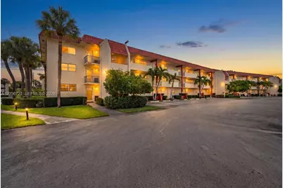 681 S Hollybrook Dr #310, Pembroke Pines, FL 33025 - Photo 29