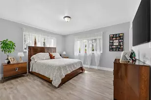 681 S Hollybrook Dr, Pembroke Pines, FL 33025 - Photo 11