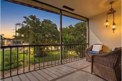 681 S Hollybrook Dr #310, Pembroke Pines, FL 33025 - Photo 21