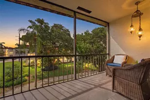 681 S Hollybrook Dr, Pembroke Pines, FL 33025 - Photo 21
