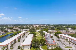 681 S Hollybrook Dr, Pembroke Pines, FL 33025 - Photo 27