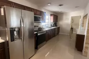 6790 SW 10th Ct, Pembroke Pines, FL 33023 - Photo 3