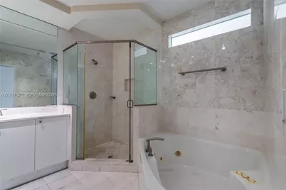 901 Brickell Key Blvd #3004, Miami, FL 33131 - Photo 5