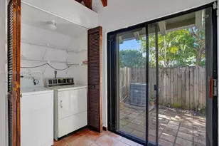 4863 SW 71st Pl, Miami, FL 33155 - Photo 13