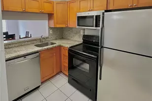 486 NW 165th St Rd, Miami, FL 33169 - Photo 13