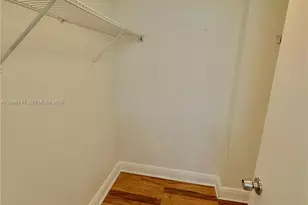 486 NW 165th St Rd, Miami, FL 33169 - Photo 21