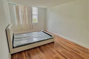 486 NW 165th St Rd, Miami, FL 33169 - Photo 17