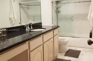 5825 Collins Ave, Miami Beach, FL 33140 - Photo 25