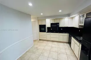 5825 Collins Ave, Miami Beach, FL 33140 - Photo 9