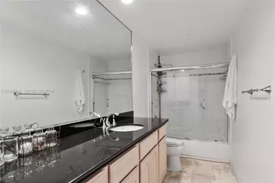5825 Collins Ave #9C, Miami Beach, FL 33140 - Photo 21