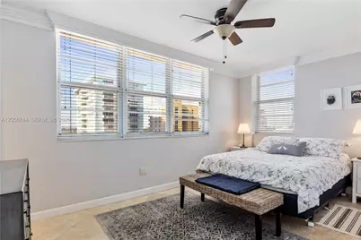 5825 Collins Ave #9C, Miami Beach, FL 33140 - Photo 15