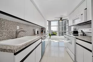 19101 NE 36th Ct, Aventura, FL 33180 - Photo 9