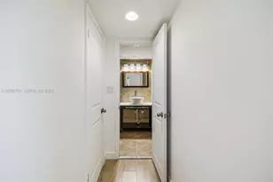 401 Ocean Dr, Miami Beach, FL 33139 - Photo 11